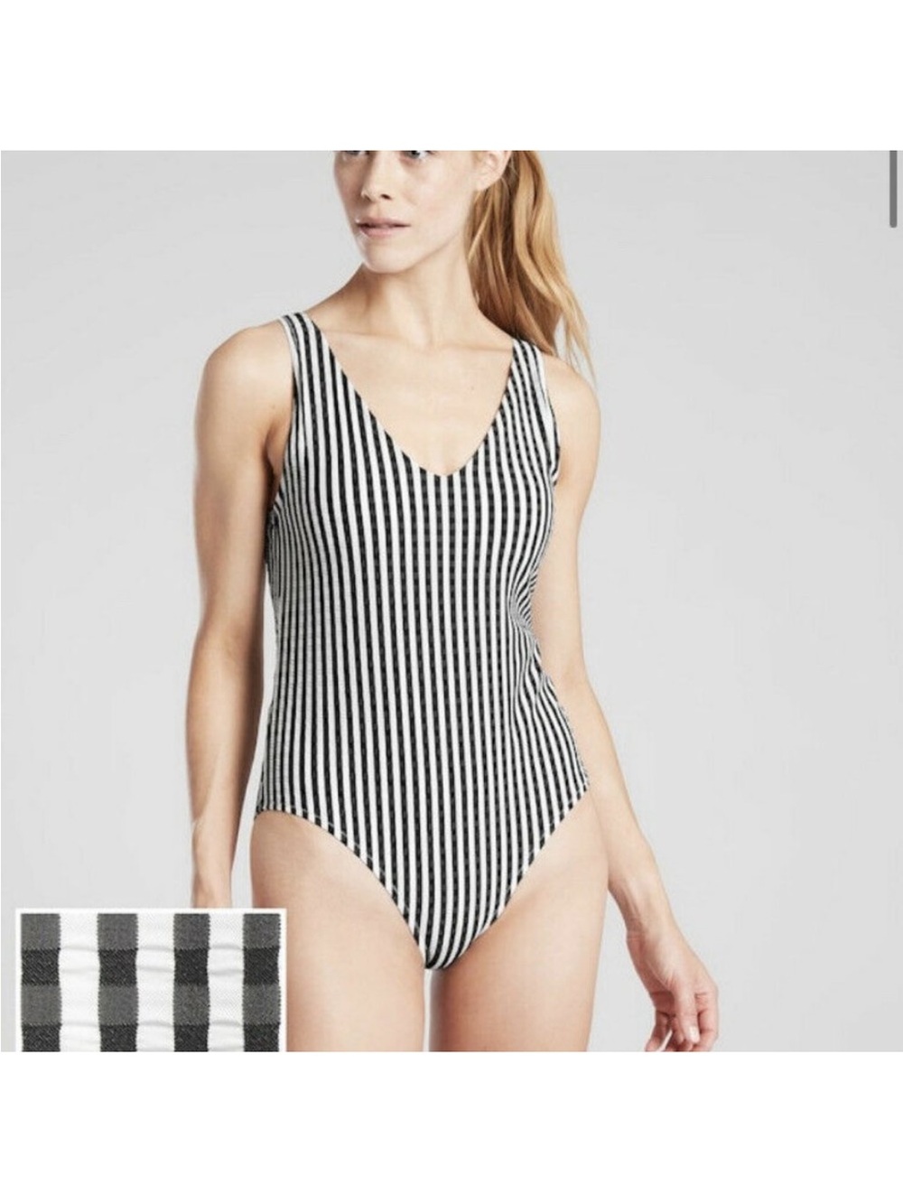 Athleta Seersucker V-Neck One Piece Swimsuit Medium NWT